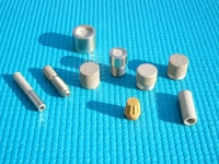 porous-metal filter components